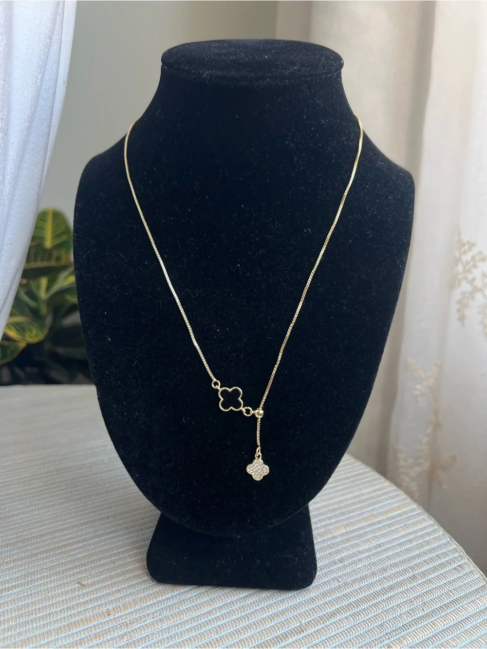 🩷- adjustable black and  pavé clover dangle pendant gold necklace